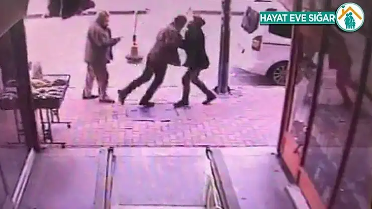 Komşusunun kafa attığı esnaf hastanelik oldu