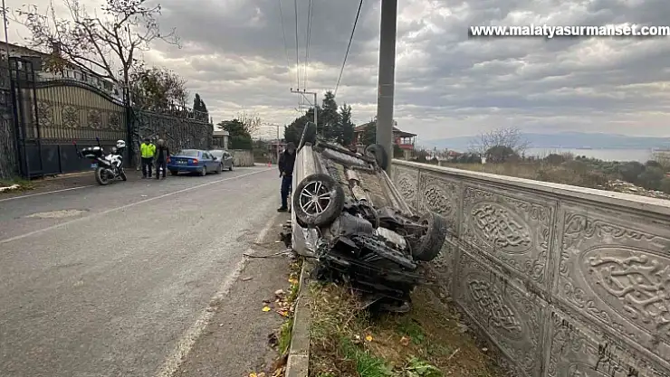 Kontrolden çıkan otomobil takla attı