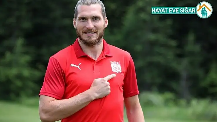 Koray Altınay: 'Sivasspor'a geldiğim için mutluyum'