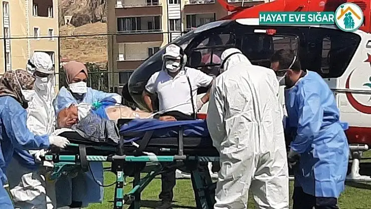 Korona hastası yaşlı adam ambulans helikopter ile hastaneye kaldırıldı