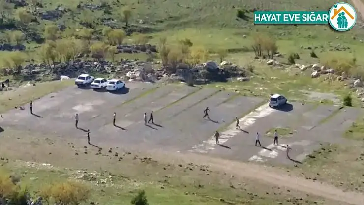 Korona yasağına aldırış etmediler