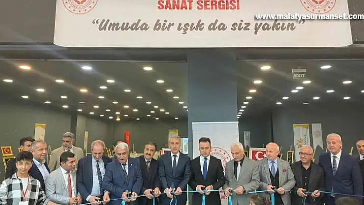 Koruma altında bulunan çocuklardan sergi