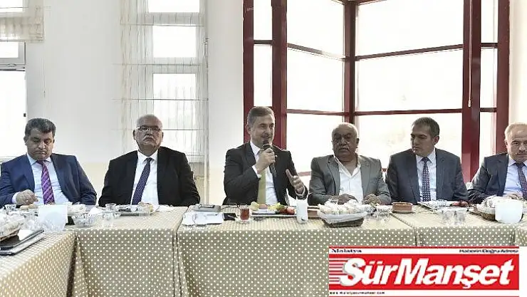 Köse muhtarlarla bir araya geldi