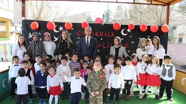 Kreş çalışanları ve veliler internet hakkında bilgilendiriliyor