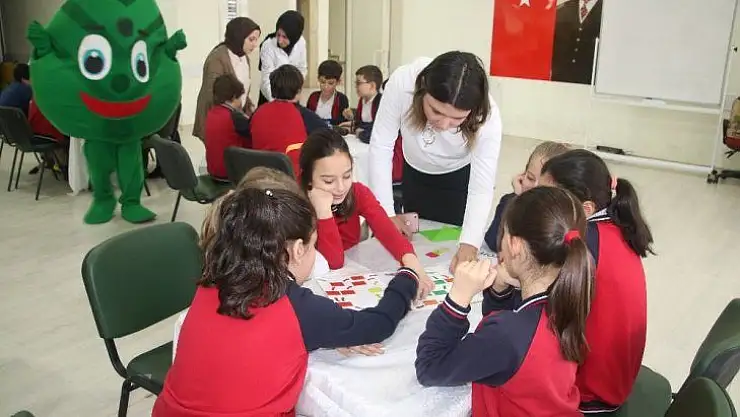 Küçük öğrenciler atıklarla ilgili bilgilendirildi