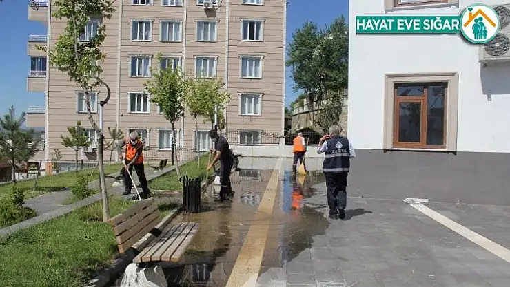 Kulp'ta cuma namazı hazırlığı