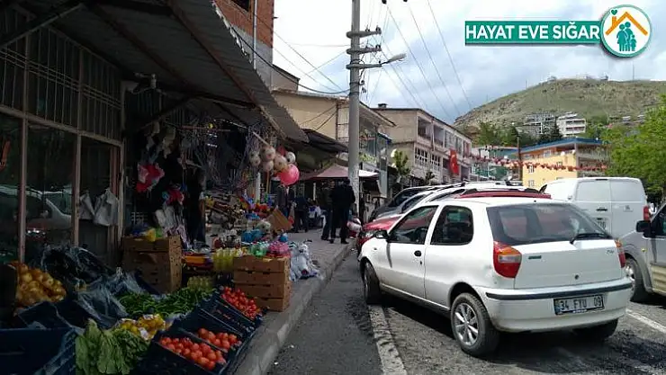 Kulp'ta kısıtlama kalktı, vatandaşlar dışarı akın etti