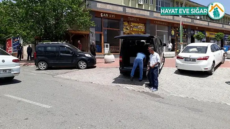 Kulp'ta kısıtlama öncesi vatandaşlar sokakları doldurdu