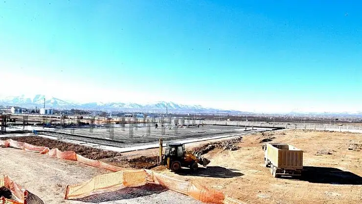 Kuru Kayısı Lisanslı Depoculuk ve Borsası 100 milyon TL'ye mal olacak