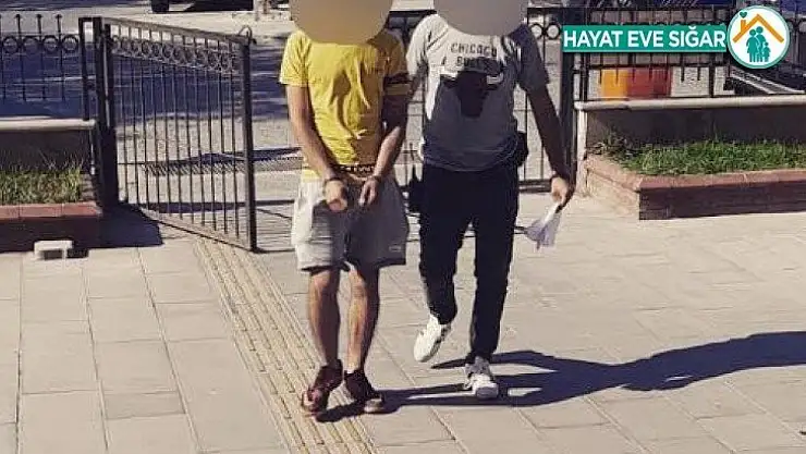 Kuşadası'nda hırsızlıktan aranan iki şüpheli tutuklandı