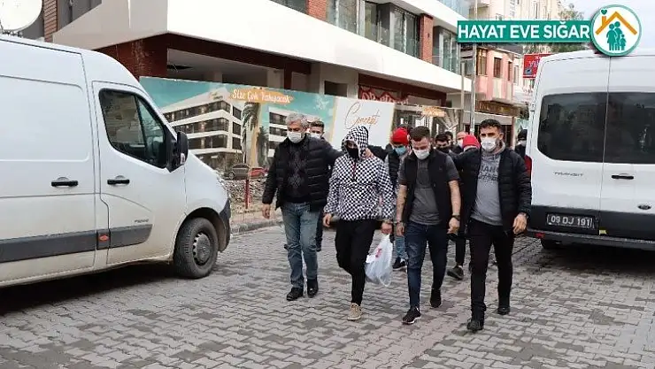 Kuşadası'ndaki 16 ayrı hırsızlık olayının şüphelisi 7 kişi yakalandı