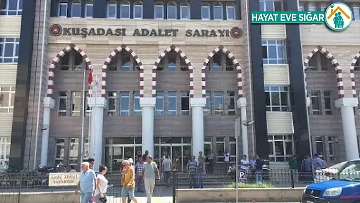 Kuşadası'nda aranan 2 kişi polis tarafından yakalandı