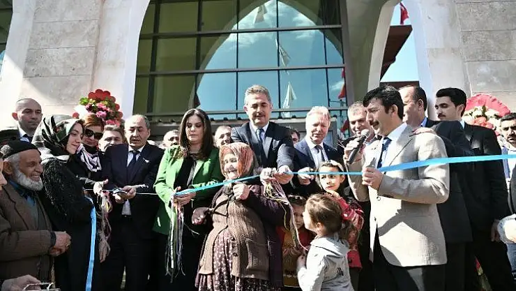 Kutludüğün'de görkemli açılış