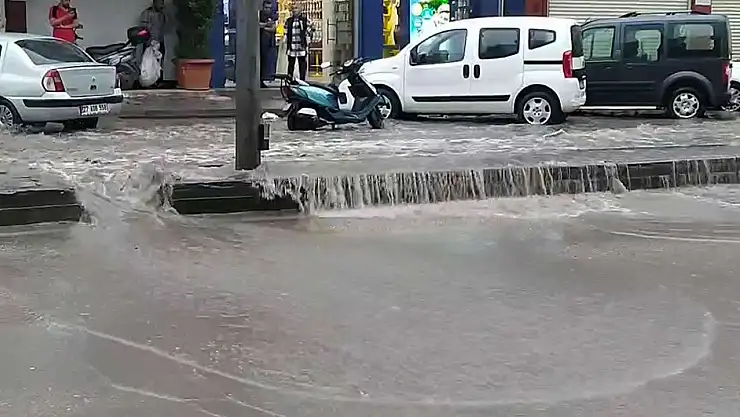 Meteoroloji'den 9 İle Sarı Kodlu Uyarı! Kuvvetli Yağış Kapıda