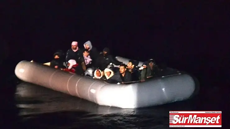 Lastik botta sürüklenen 24 sığınmacı kurtarıldı