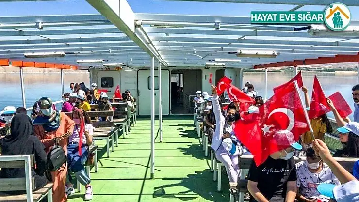 LGS öğrencilerine feribot turu