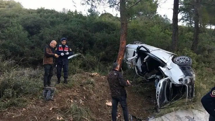 Lüks araç takla attı 2 ölü 1 yaralı