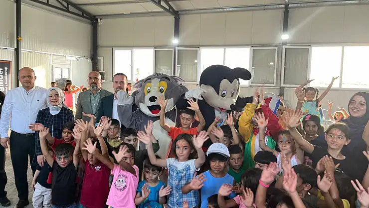 -MAGİNDER 'Bayramlaşmayı Konteyner Kentte ÇocuklarLA yaptı