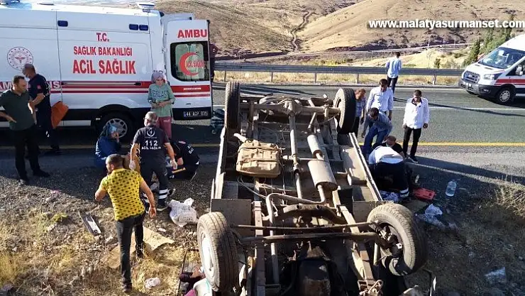 Malatya'da 2 ayrı trafik kazası: 14 yaralı