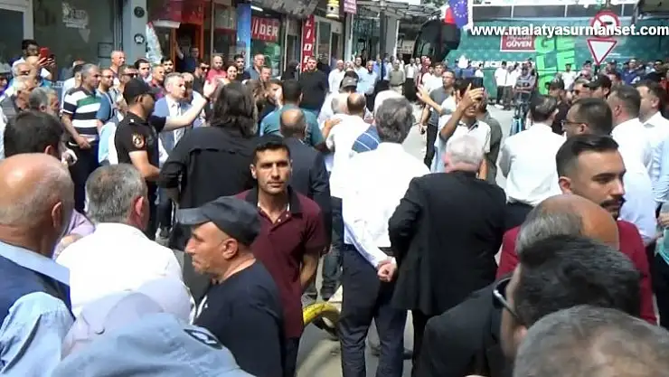 Malatya'da Ahmet Davutoğlu'na şok üstüne şok