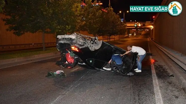 Malatya'da alt geçitte feci kaza: 2 ağır yaralı