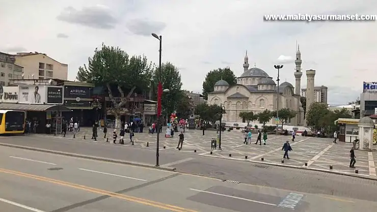 Malatya'da bayramın ilk gününde sessizlik hakim