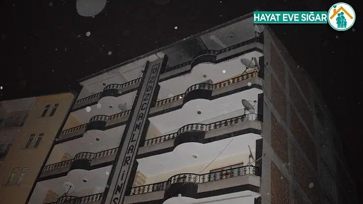 Malatya'da bir şahıs kendi evini yakıp kaçtı