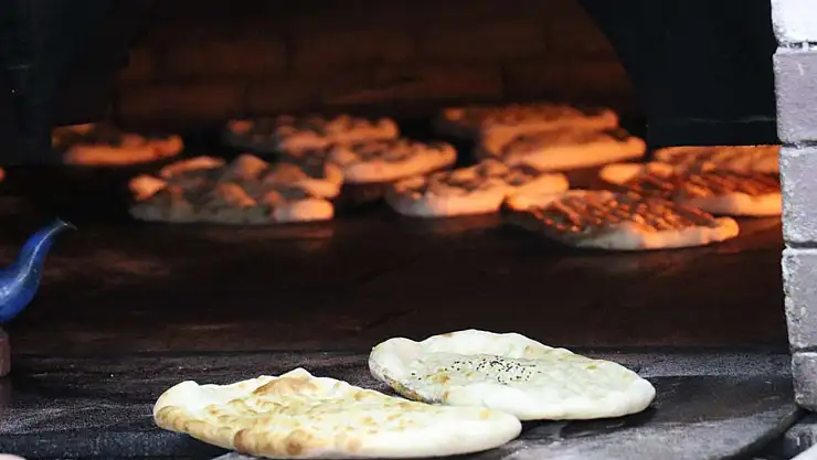 Malatya'da ekmeğe 5 ayda ikinci zam Pide 15 TL oldu!