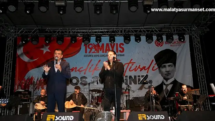 Malatya'da gençler konser ile coştu