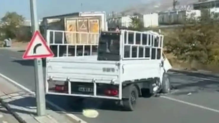 Kamyonetle çarpışan hafriyat kamyonu can aldı