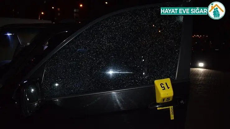 Malatya'da iki ayrı olayda 1 kişi yaralandı, çok sayıda araç da isabet aldı