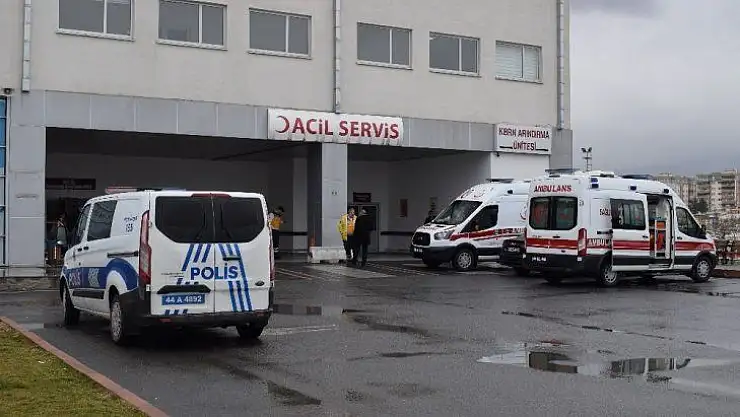 Malatya'da iki otomobil çarpıştı: 4 yaralı