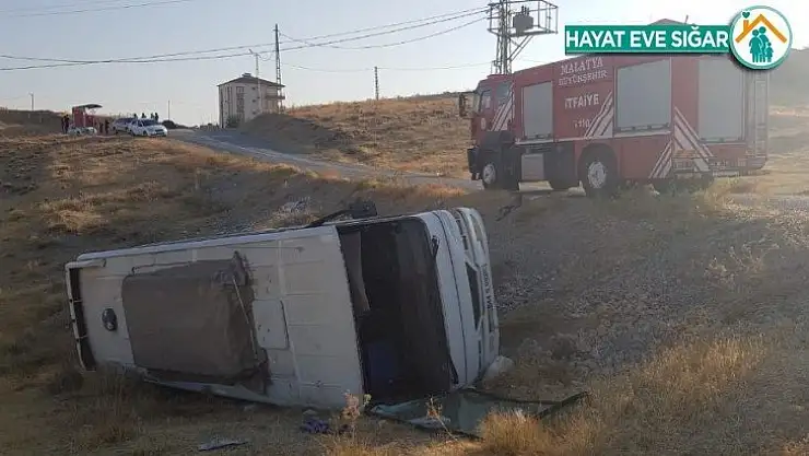 Malatya'da işçi servisi şarampole yuvarlandı: 12 yaralı