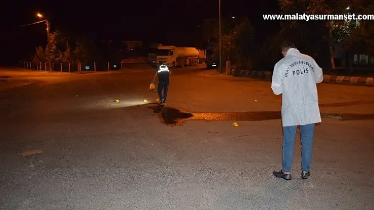 Malatya'da laf atma kavgasında 2 kardeş yaralandı