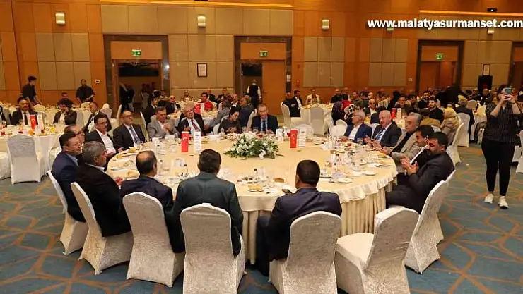 Malatya'da protokol ve girişimciler iftarda buluştu