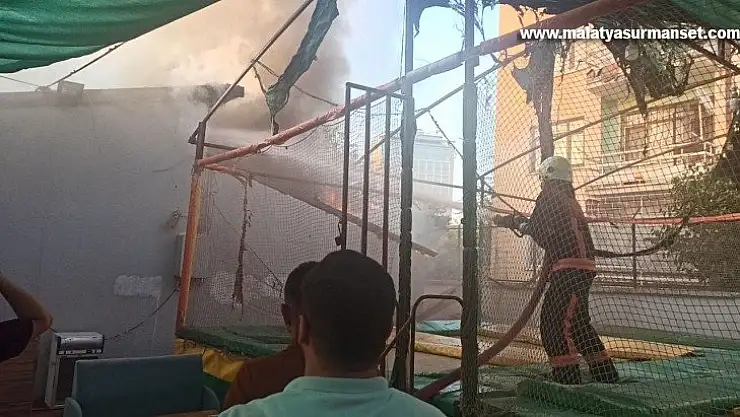 Malatya'da restoranda çıkan yangın korkuttu