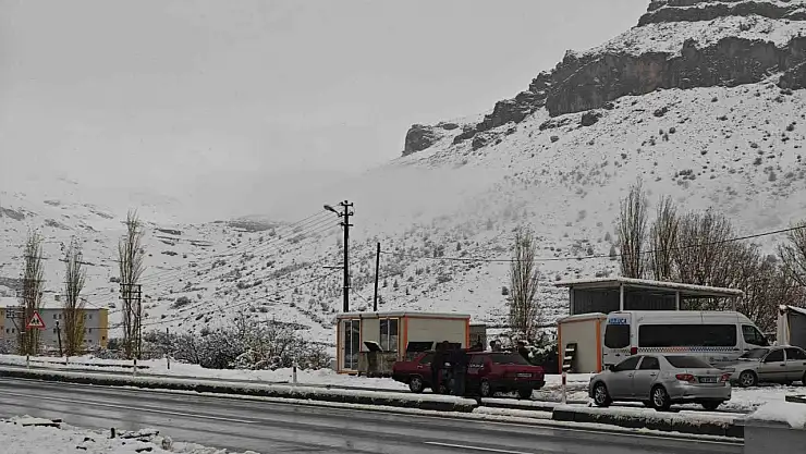 Malatya'da sağanak ve kar yağışı etkili oluyor