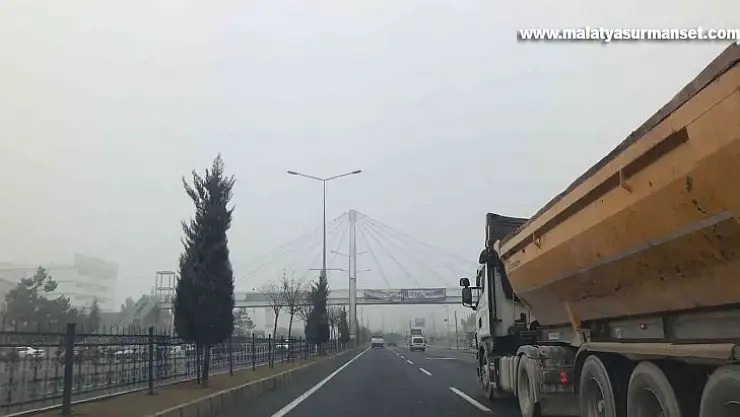 Malatya'da sis ulaşımı olumsuz etkiliyor