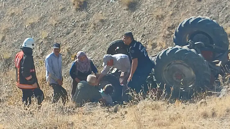 Malatya'da traktör şarampole devrildi 1 yaralı