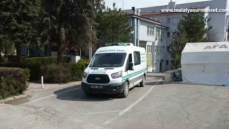 Malatya'da yaşlı adam yol kenarında ölü bulundu