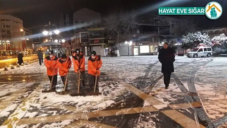 Malatya'da yoğun kar mesaisi