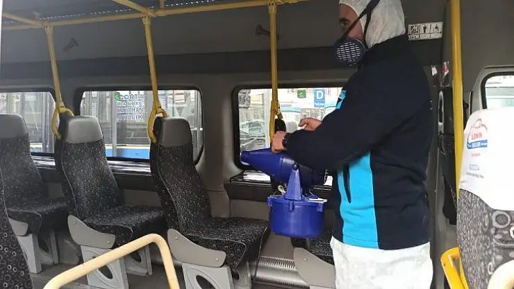 Malatya'da yolcu minibüsleri dezenfekte ediliyor