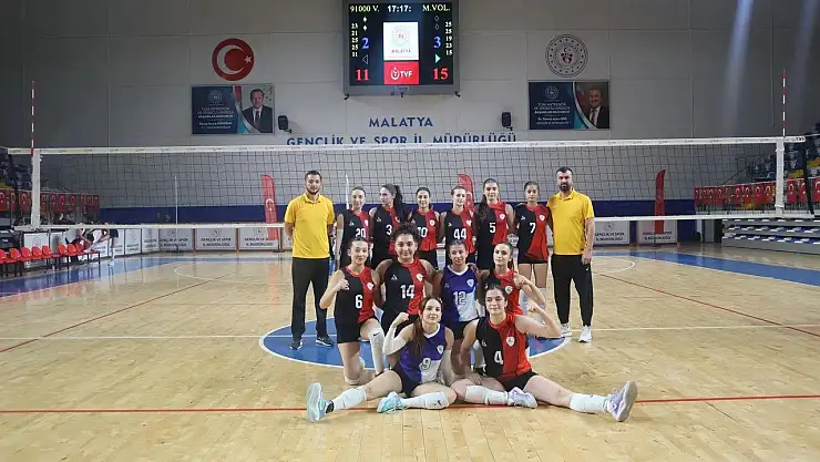 Malatya Derbisinde Son Sözü Malatya Voleybol Söyledi: 3-2