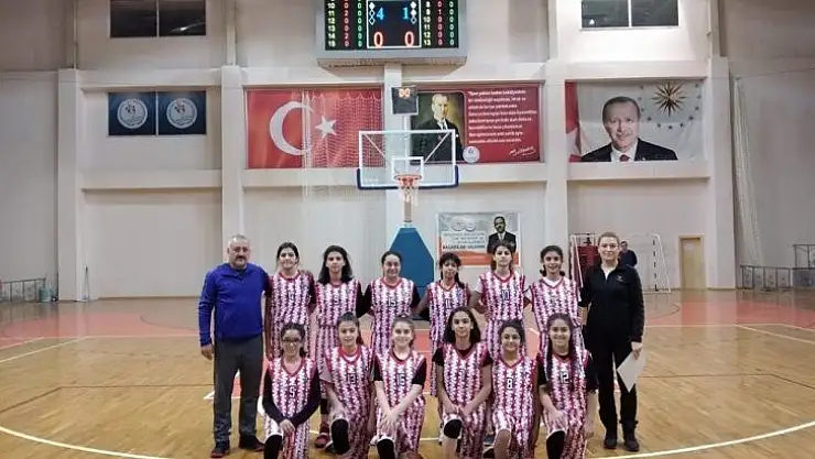 Malatya kız ve erkek takımı yarı finallere katılma hakkı elde etti