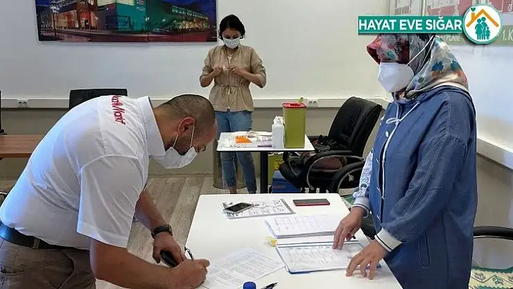 Malatya Park AVM çalışanları aşılandı