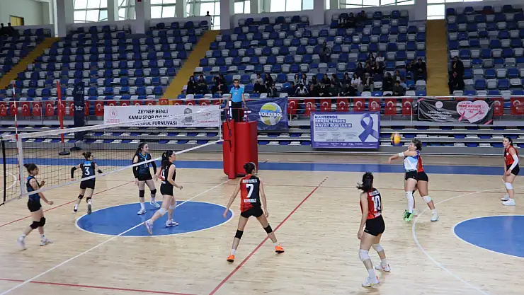 Malatya Voleybol Takımı Takımı Üçte Üç Yaptı