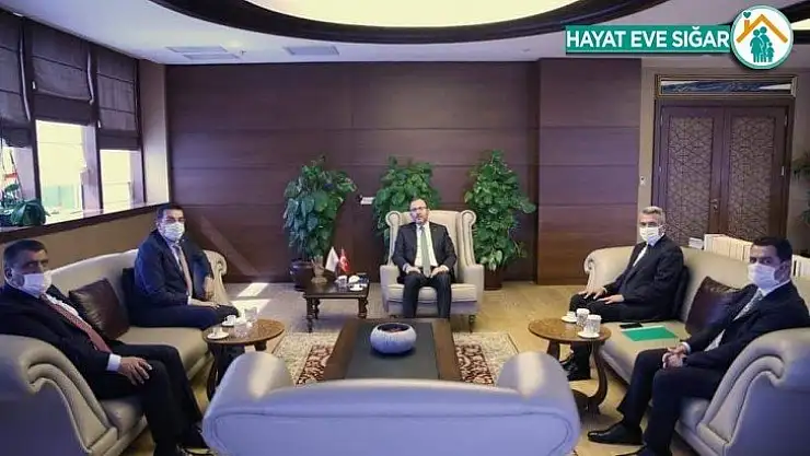 Malatyalı isimlerden Bakan Kasapoğlu'na ziyaret