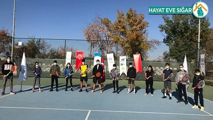 Malatyalı tenisçiler başarılı döndü
