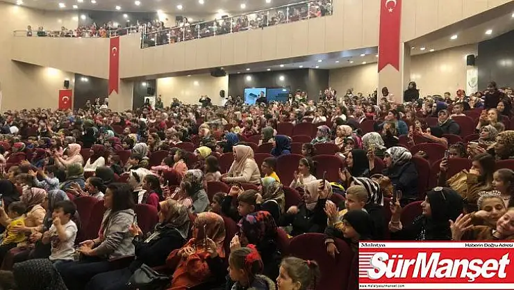 Mamaklı çocuklar, Mevlit Kandili programında, Hz. Muhammed'in (s.a.v) hayatını öğrendi
