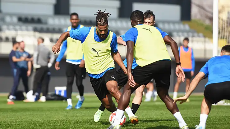 Manisa FK, Sivasspor mesaisine başladı